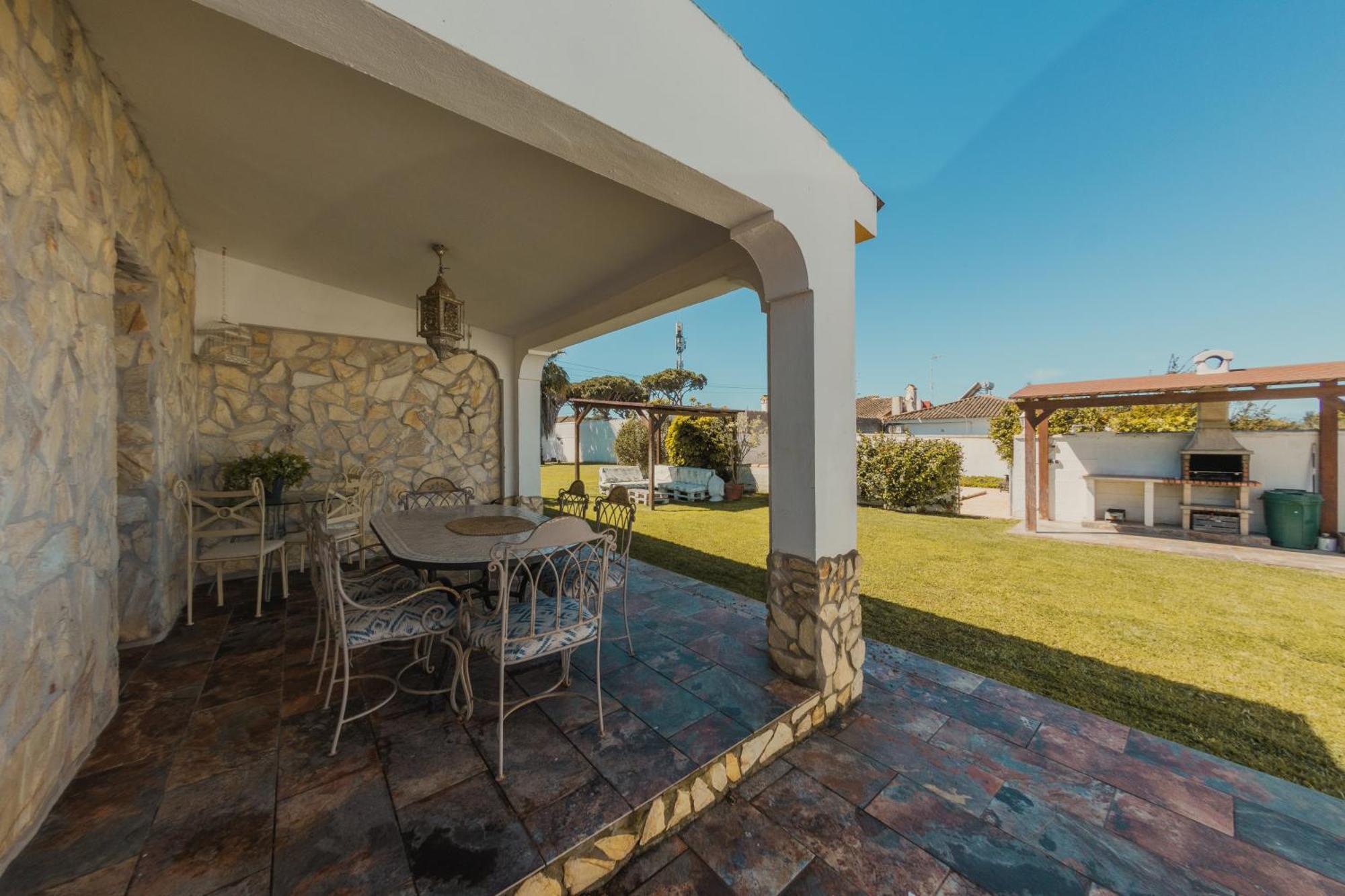 צ'יקלנה דה לה פרונטרה Chalet La Alberca מראה חיצוני תמונה